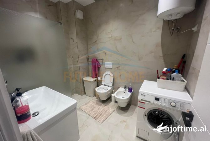 Shtepi me qera Apartament ne Tirane, 1+1, Mobilimi E mobiluar, Pagesa 599  Euro.