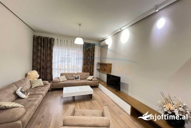 Shtepi ne shitje 1+1 ne Tirane - 165,000 Euro