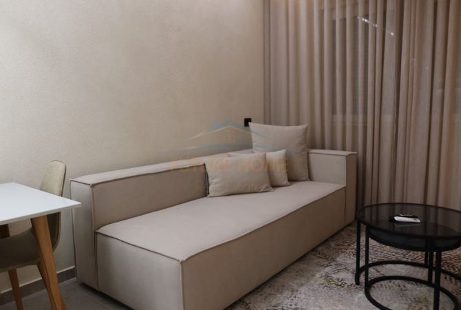 Shtepi ne shitje Apartament ne Tirane, 1+1, Mobilimi E mobiluar, Pagesa 194,000  Euro.