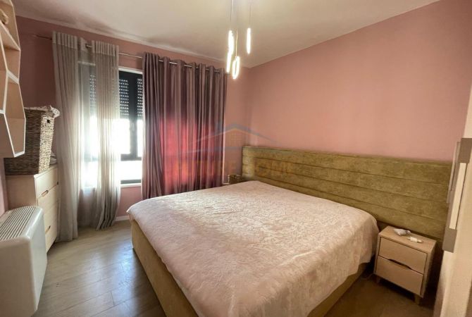 Shtepi ne shitje 2+1 ne Tirane - 210,000 Euro