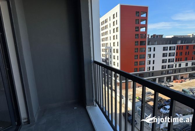 Shtepi ne shitje Apartament ne Tirane, 2+1, Mobilimi Bosh, pa mobiluar, Pagesa 186,000  Euro.