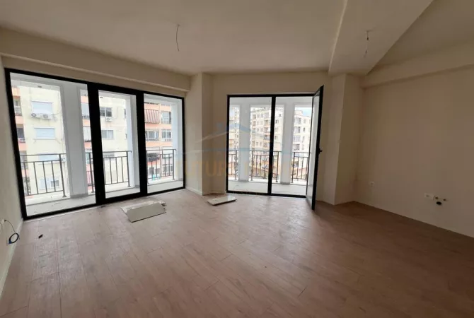 Shtepi ne shitje 2+1 ne Tirane - 154,000 Euro