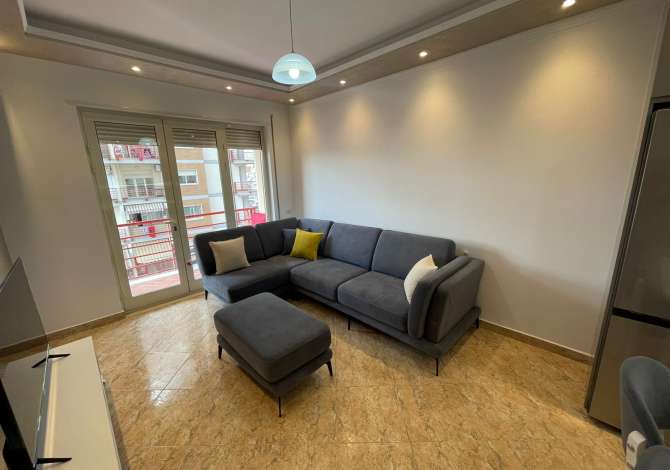 Shtepi me qera 2+1 ne Tirane - 800 Euro