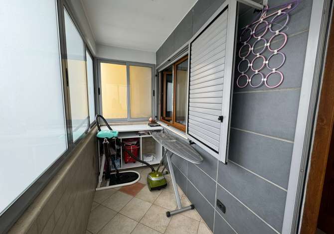 Shtepi ne shitje Apartament ne Tirane, 3+1, Mobilimi E mobiluar, Pagesa 390,000  Euro.