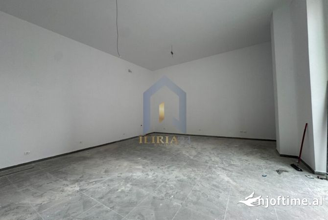 Ambienti biznesi me qira, "Tirana Garden Building"