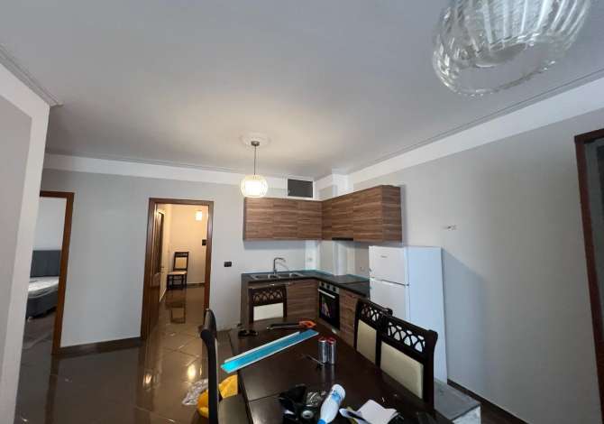 Shtepi me qera 2+1 ne Tirane - 650 Euro