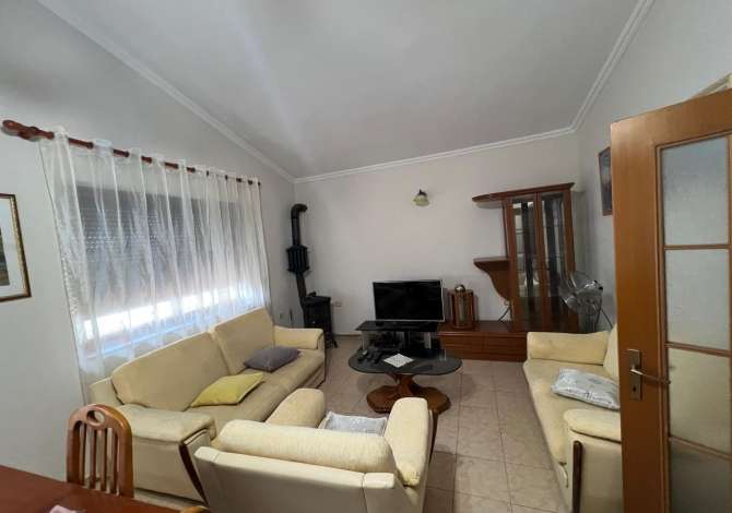 Shtepi me qera 2+1 ne Tirane - 600 Euro