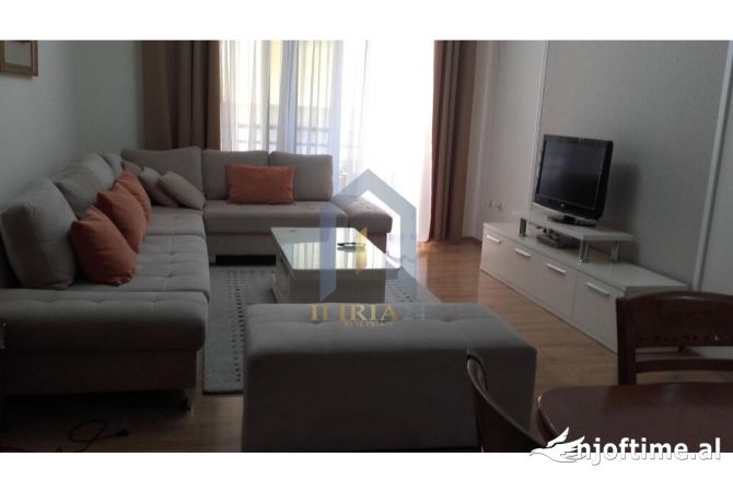 Shtepi me qera 2+1 ne Tirane - 650 Euro