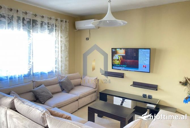 Shtepi me qera 2+1 ne Tirane - 900 Euro