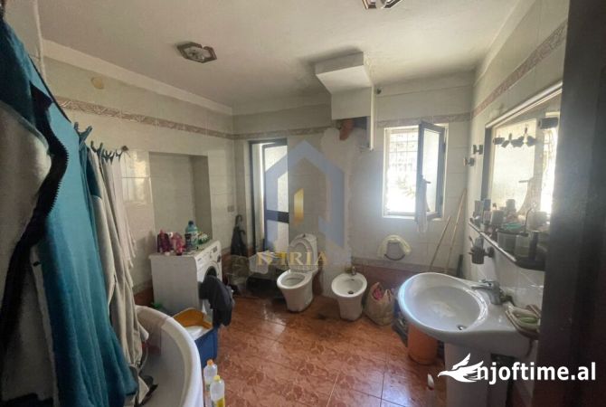 Shtepi ne shitje 1+1 ne Tirane - 65,000 Euro