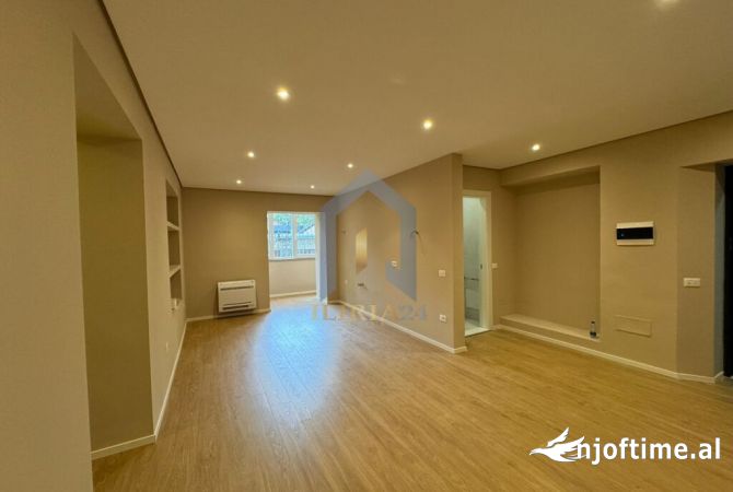 Ambient biznesi me qera 3+1 ne Tirane - 950 Euro