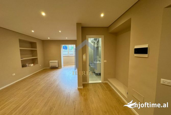 Ambient biznesi me qera 3+1 ne Tirane - 950 Euro