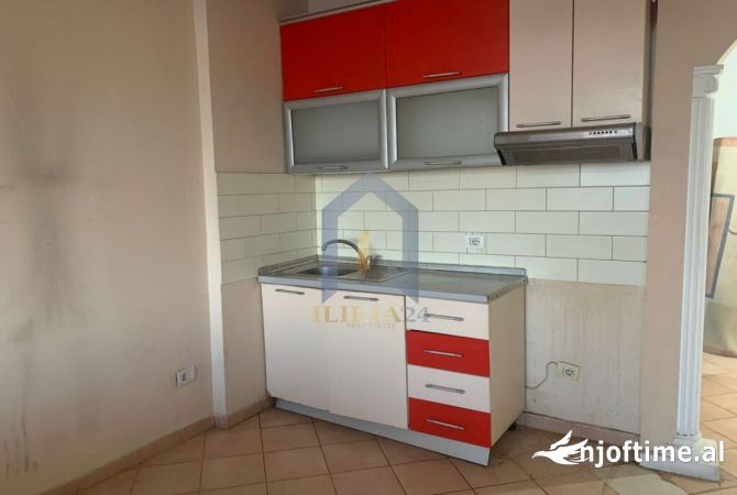 Shtepi me qera Apartament ne Tirane, 1+1, Mobilimi E mobiluar, Pagesa 500  Euro.