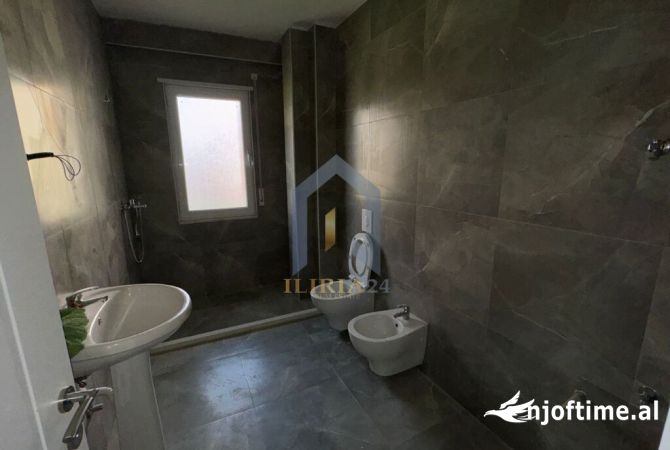 Apartment for rent in Tirana 2+1, Emty