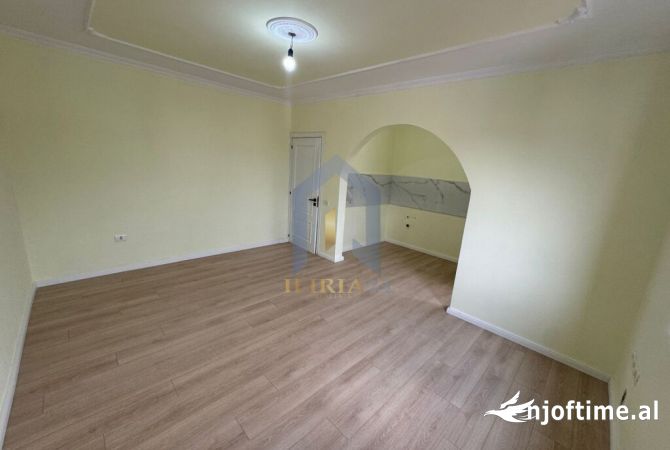 Shtepi ne shitje 1+1 ne Tirane - 75,000 Euro