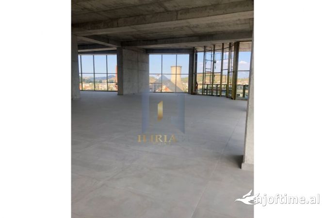 Ambient biznesi me qera 1+1 ne Tirane - 3,500 Euro