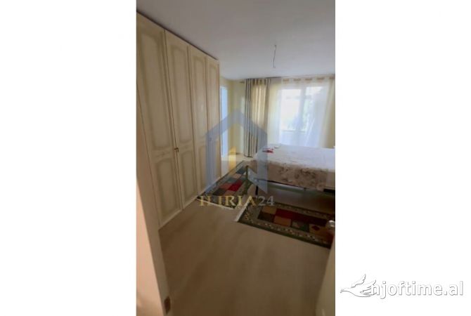 Shtepi ne shitje Apartament ne Tirane, 2+1, Mobilimi E mobiluar, Pagesa 185,000  Euro.