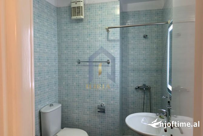 Shtepi ne shitje Apartament ne Tirane, 1+1, Mobilimi Bosh, pa mobiluar, Pagesa 147,000  Euro.