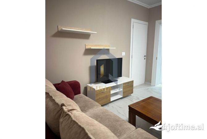 Shtepi me qera 1+1 ne Tirane - 350 Euro