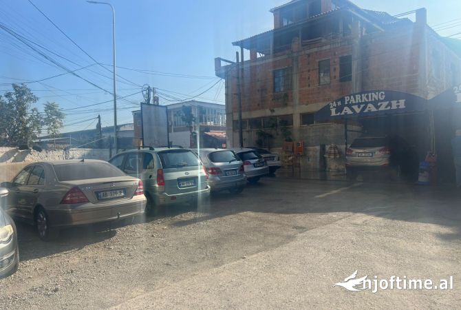 Ambient biznesi me qera 6+1 ne Tirane - 1,300 Euro