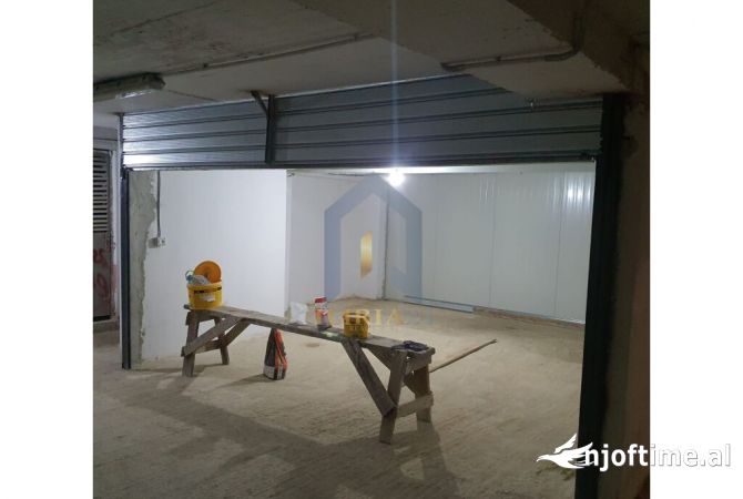 Ambient biznesi ne shitje 4+1 ne Tirane - 54,000 Euro