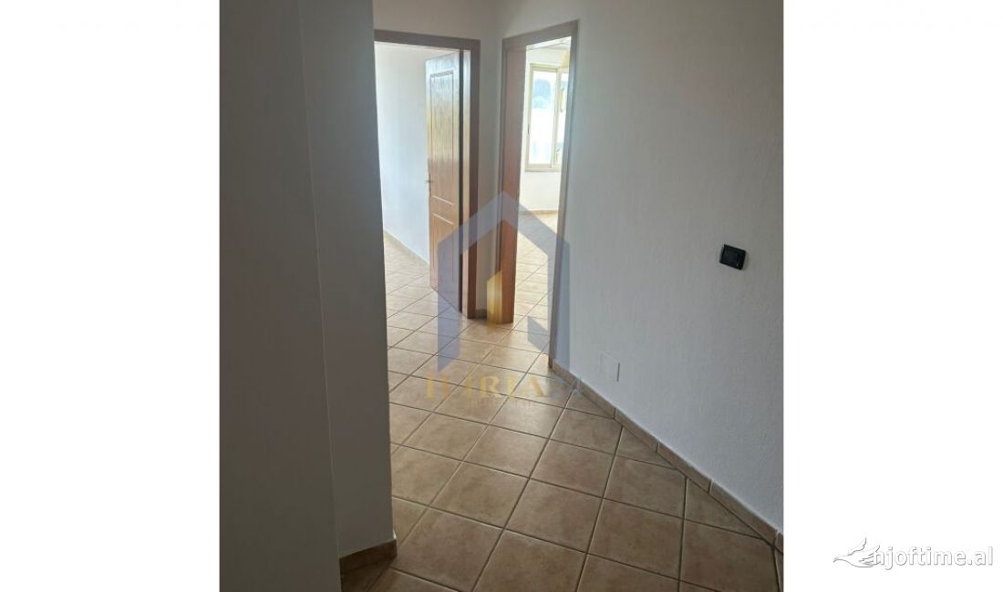 Shtepi me qera Apartament ne Tirane, 1+1, Mobilimi Bosh, pa mobiluar, Pagesa 450  Euro.