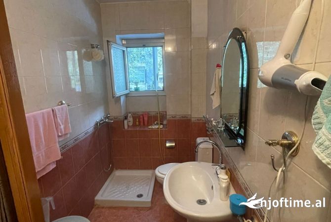 Shtepi ne shitje 1+1 ne Tirane - 134,000 Euro