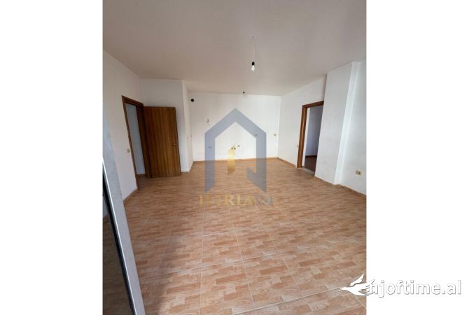 Shtepi ne shitje 3+1 ne Tirane - 192,895 Euro