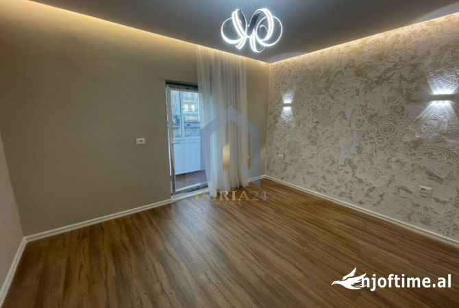 Shtepi ne shitje 1+1 ne Tirane - 135,000 Euro