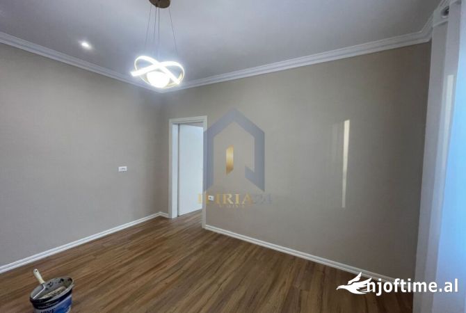 Shtepi ne shitje 1+1 ne Tirane - 135,000 Euro