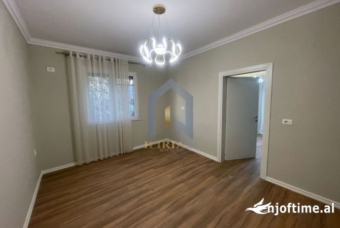 Shtepi ne shitje 1+1 ne Tirane - 125,000 Euro