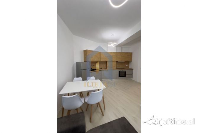 Shtepi me qera 2+1 ne Tirane - 530 Euro