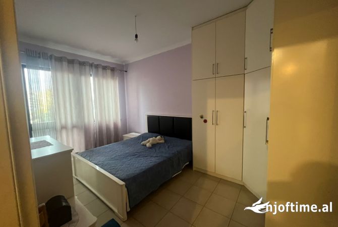Shtepi me qera 2+1 ne Tirane - 400 Euro