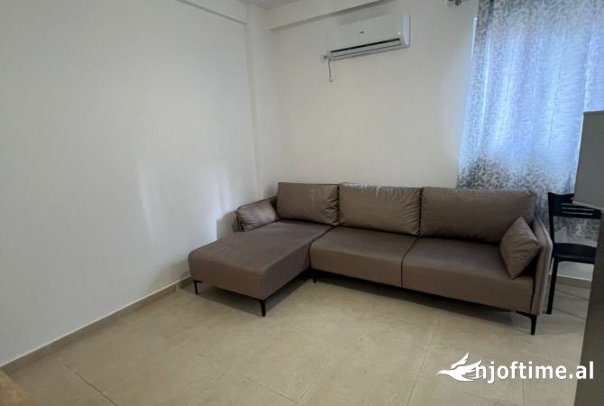 Shtepi me qera 2+1 ne Tirane - 350 Euro