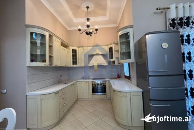 Casa in affitto 2+1 a Tirana - 800 Euro