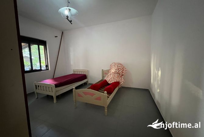 Shtepi me qera 3+1 ne Tirane - 700 Euro
