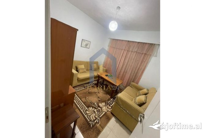 Shtepi me qera 1+1 ne Tirane - 260 Euro