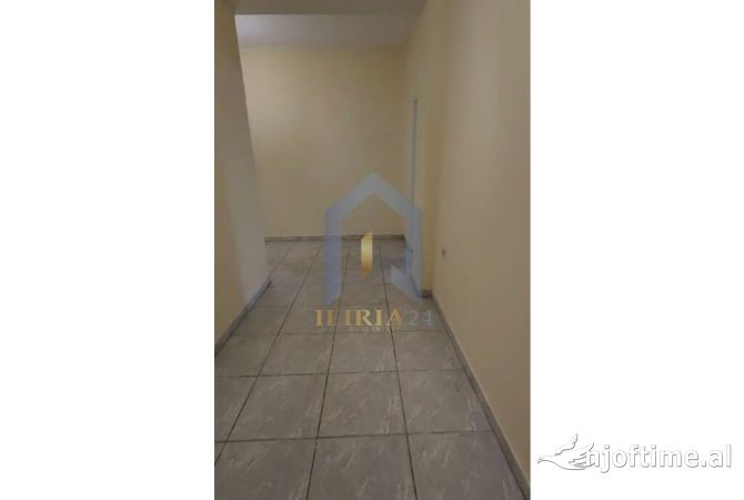 Shtepi ne shitje 2+1 ne Tirane - 260,000 Euro