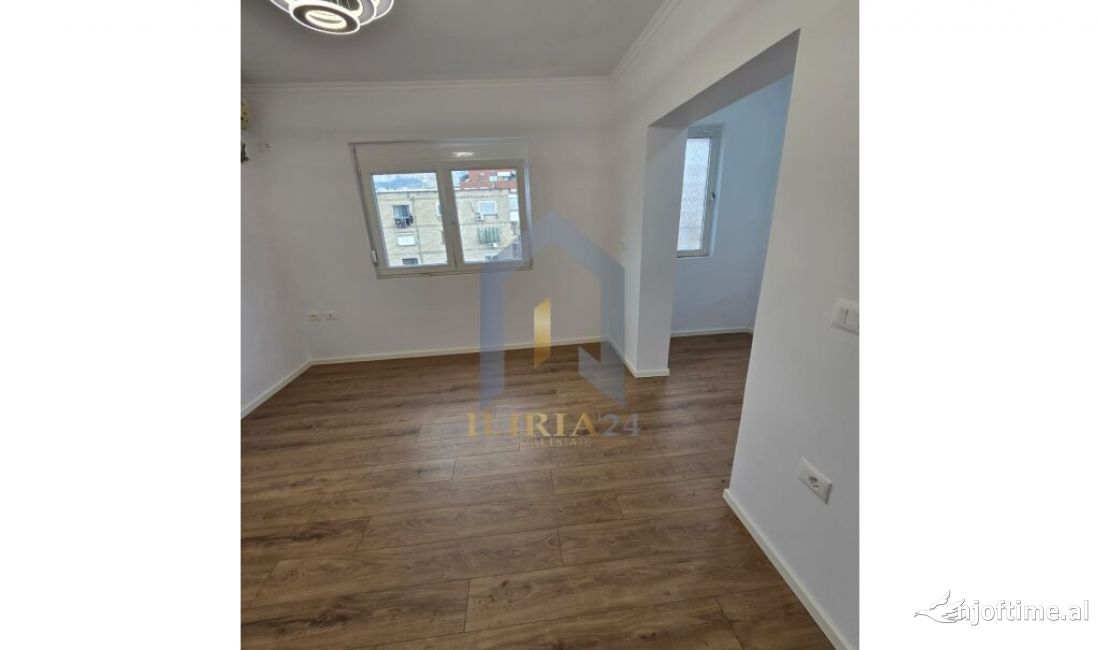 Shtepi ne shitje Apartament ne Tirane, 1+1, Mobilimi Bosh, pa mobiluar, Pagesa 79,000  Euro.
