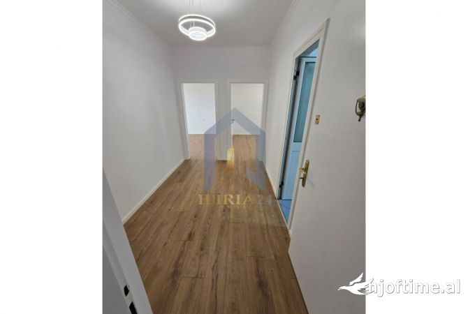 Shtepi ne shitje Apartament ne Tirane, 1+1, Mobilimi Bosh, pa mobiluar, Pagesa 79,000  Euro.