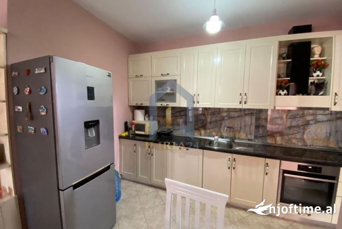 Shtepi me qera 2+1 ne Tirane - 600 Euro