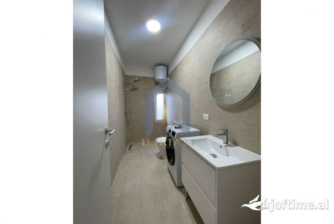Shtepi me qera Apartament ne Tirane, 1+1, Mobilimi E mobiluar, Pagesa 450  Euro.