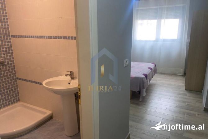 Shtepi ne shitje Apartament ne Tirane, 2+1, Mobilimi E mobiluar, Pagesa 139,000  Euro.