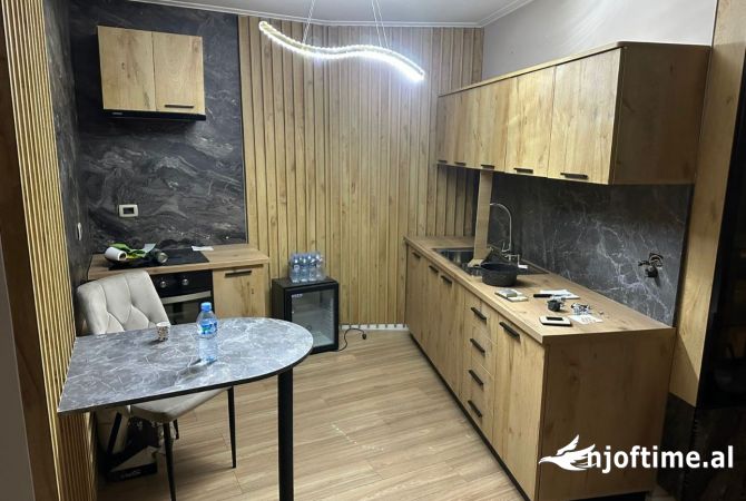 Shtepi ne shitje 2+1 ne Tirane - 235,000 Euro