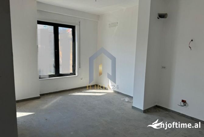 Shtepi me qera 1+1 ne Tirane - 450 Euro