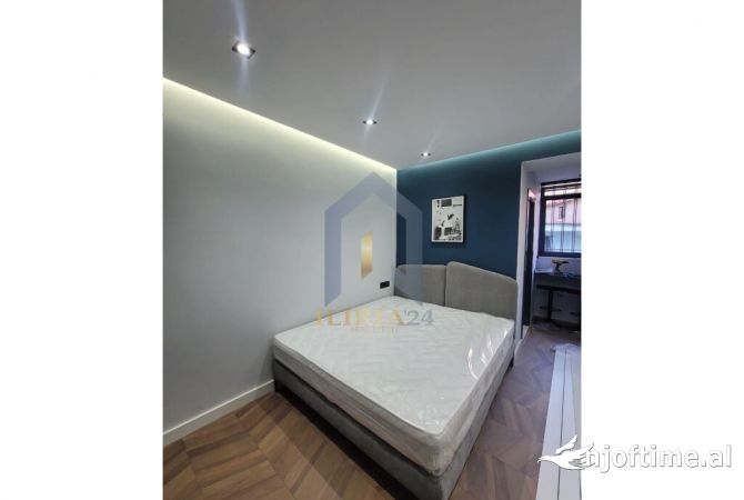 Shtepi ne shitje Apartament ne Tirane, 3+1, Mobilimi E mobiluar, Pagesa 250,000  Euro.