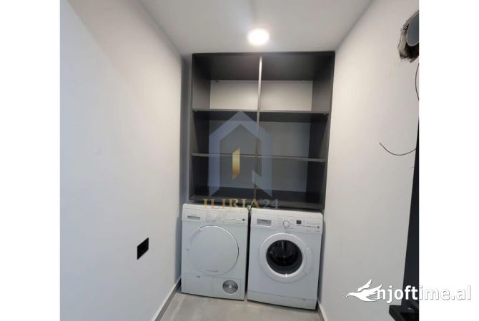 Shtepi ne shitje Apartament ne Tirane, 3+1, Mobilimi E mobiluar, Pagesa 250,000  Euro.