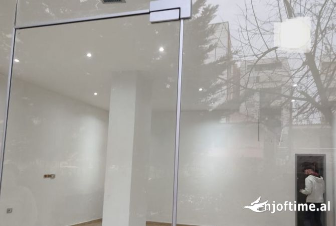 Dyqan me qira tek “KMY” , “Yzberisht”