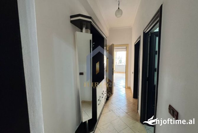 Shtepi me qera Apartament ne Tirane, 1+1, Mobilimi E mobiluar, Pagesa 480  Euro.