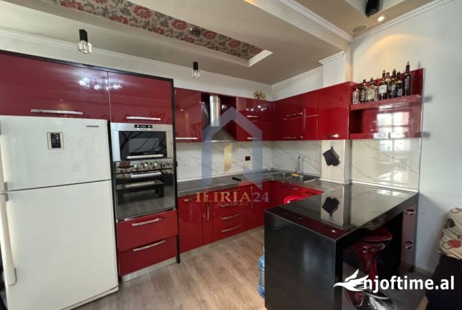 Shtepi me qera Apartament ne Tirane, 1+1, Mobilimi E mobiluar, Pagesa 480  Euro.
